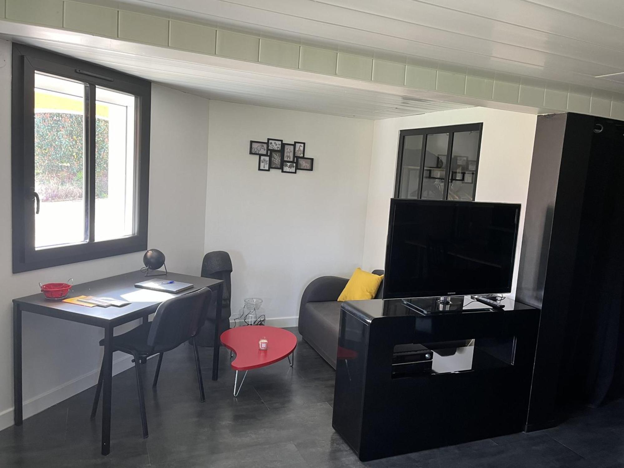 Apartmán Comme Dans Un Ecrin - T2 De 50 M² Avec Jardin, Terrasse Et Piscine Vernaison Exteriér fotografie