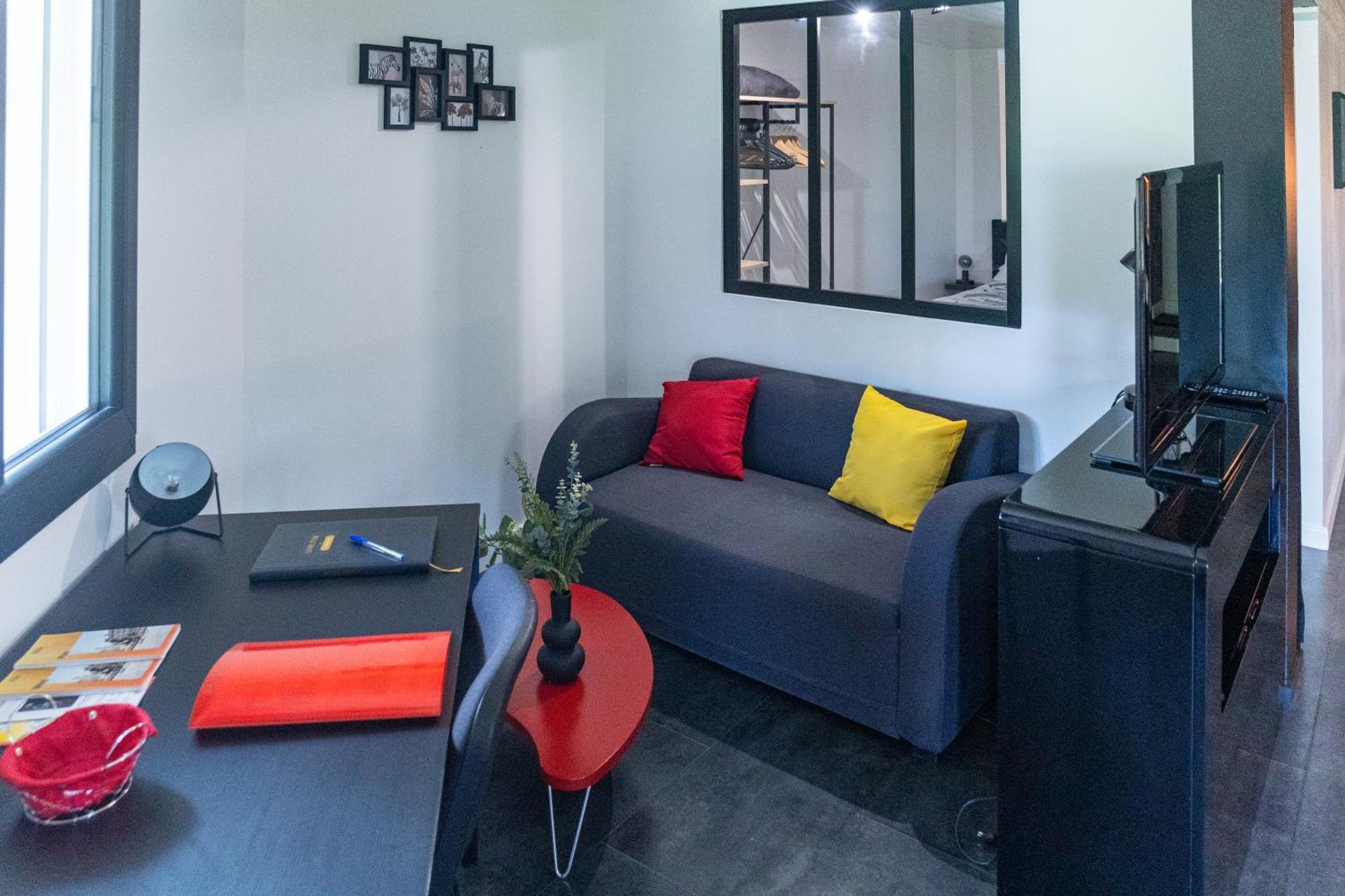 Apartmán Comme Dans Un Ecrin - T2 De 50 M² Avec Jardin, Terrasse Et Piscine Vernaison Exteriér fotografie
